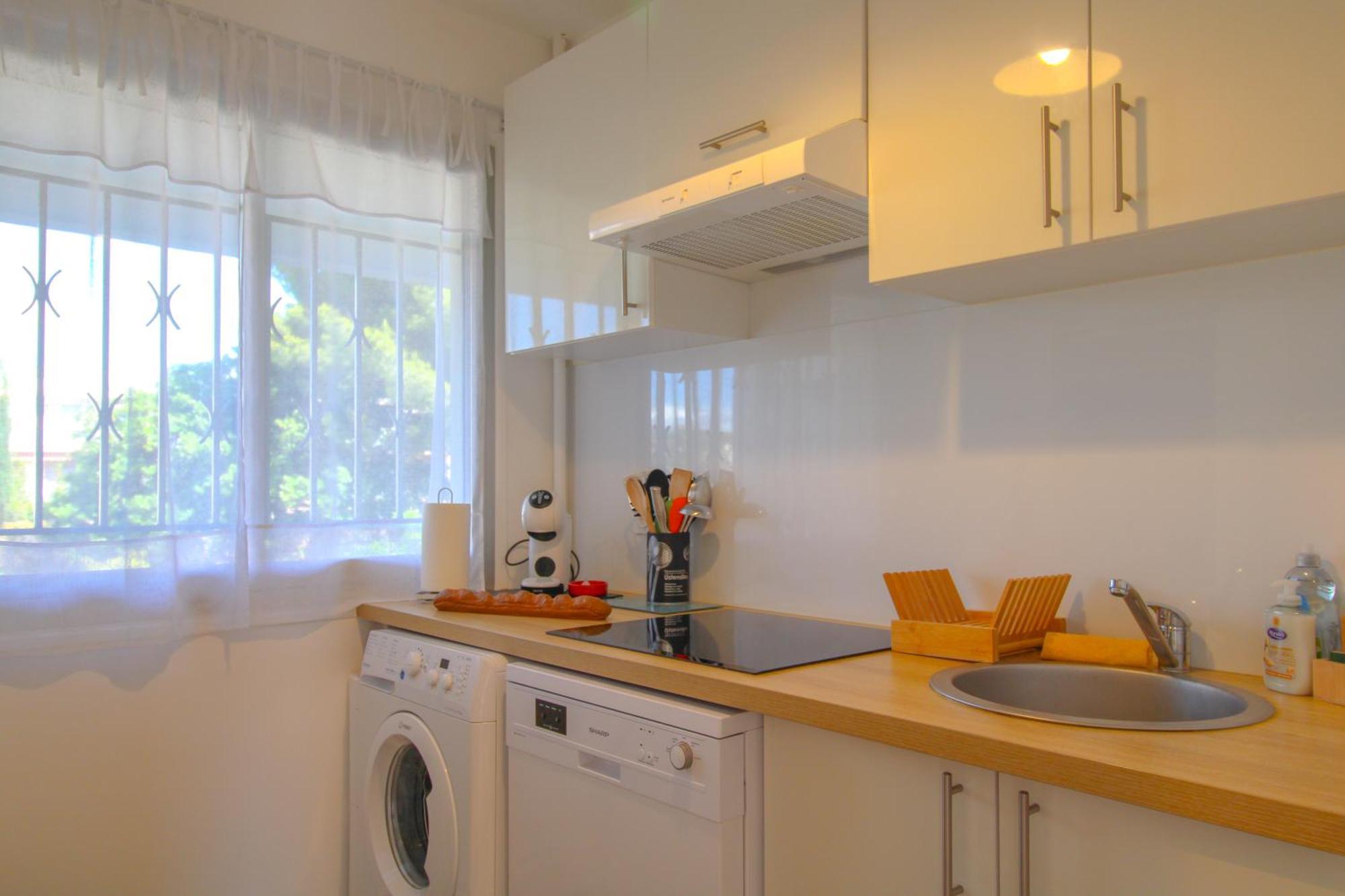 Le Republique By Apirent #Balcon #Climatisation #Parking Apartment Кан Екстериор снимка